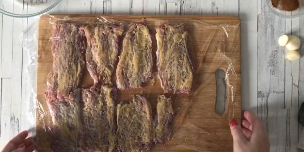 запеченная свиная вырезка с горчицей