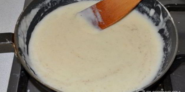 запеченная свинина с овощами под соусом бешамель