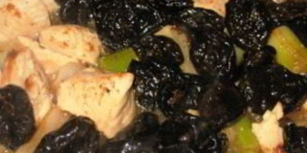 жареная курица с черносливом