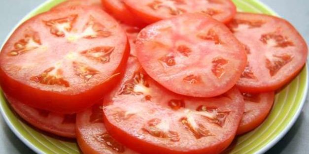 баклажаны в духовке, запеченные с помидорами и сыром