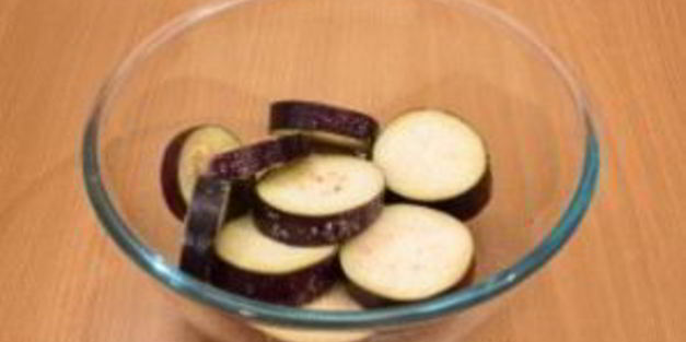 баклажаны запеченные с томатами и сыром