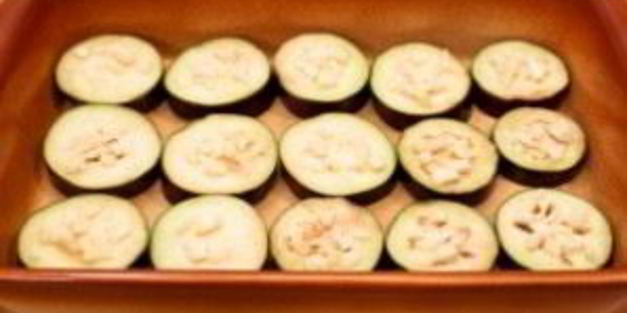 баклажаны запеченные с томатами и сыром