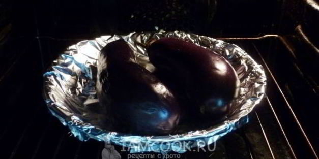 баклажаны, запеченные целиком в духовке