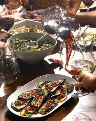 Баклажаны жареные с гранатом и зеленью