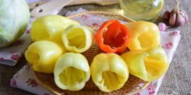 болгарский перец, фаршированный капустой