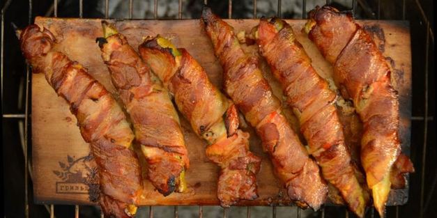 фаршированные перцы чили, запеченные на гриле