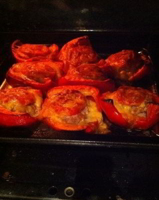Фаршированные перцы в духовке
