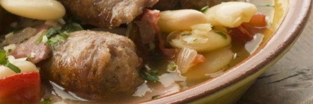 Фасоль с кровяной колбасой