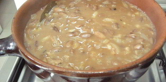 гравче на тавче — запеченая фасоль