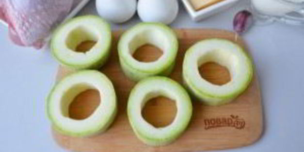 кабачки, фаршированные индейкой