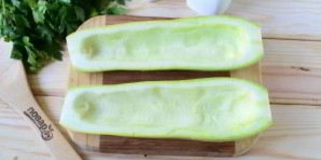 кабачки, фаршированные куриной грудкой