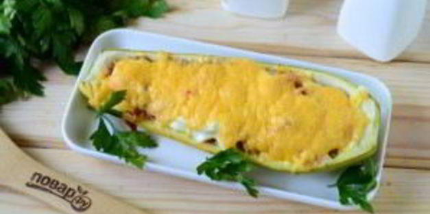 кабачки, фаршированные куриной грудкой