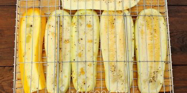 кабачки на мангале