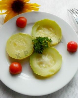 Кабачки на пару