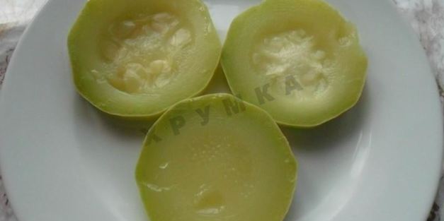 кабачки на пару