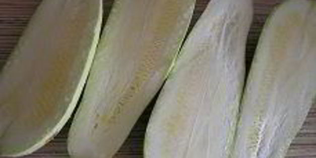 кабачки под орехово-мятным соусом