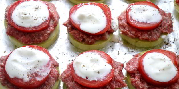 кабачки с фаршем и помидорами