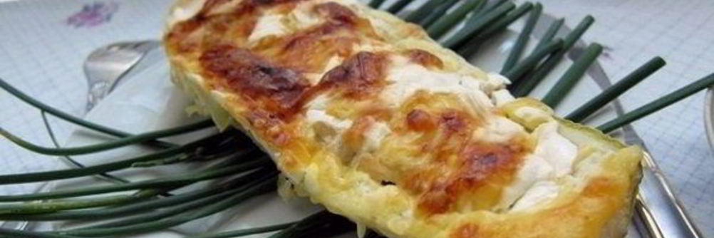 Кабачки в духовке, фаршированные мясом
