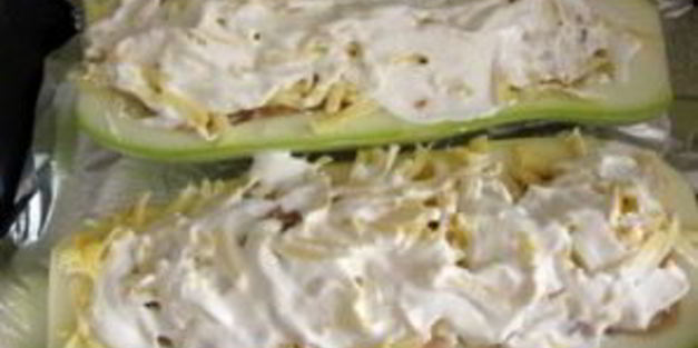 кабачки в духовке, фаршированные мясом