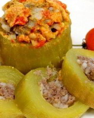 Кабачки, запеченные с индейкой