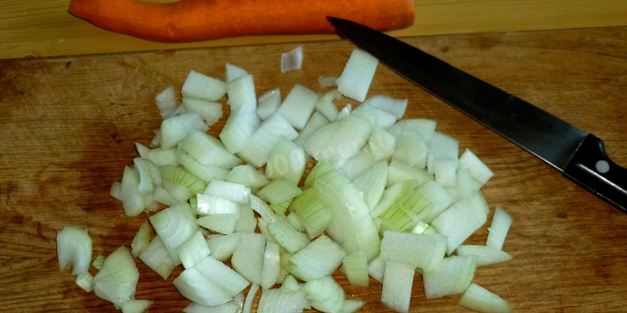 капуста с сосисками в мультиварке