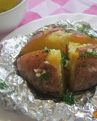 Картофель запеченный в фольге