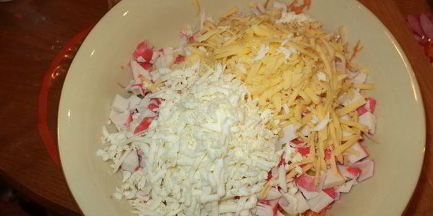 перец, фаршированный крабовыми палочками