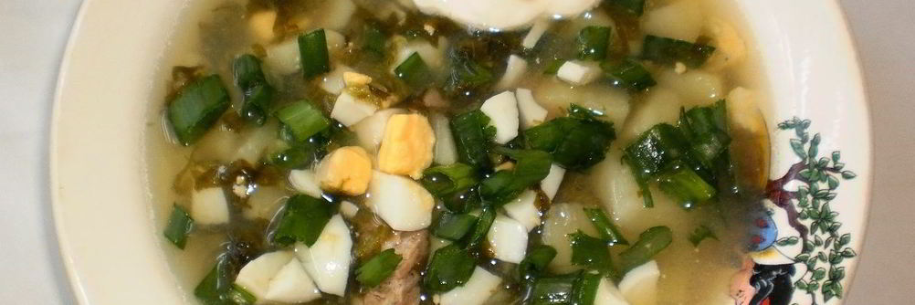 Щавель с тушенкой