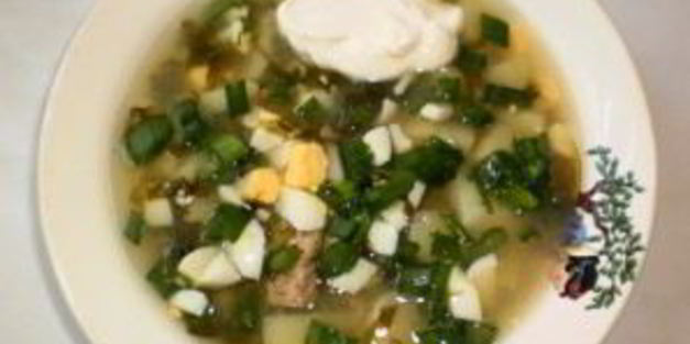 щавель с тушенкой