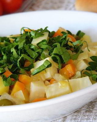 Сельдерей, тушенный в апельсиновом соке