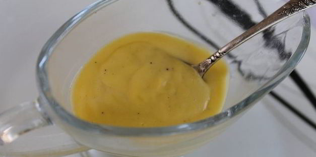 спаржа с беконом на гриле под голландским соусом