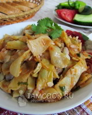 Стручковая фасоль, тушеная с овощами