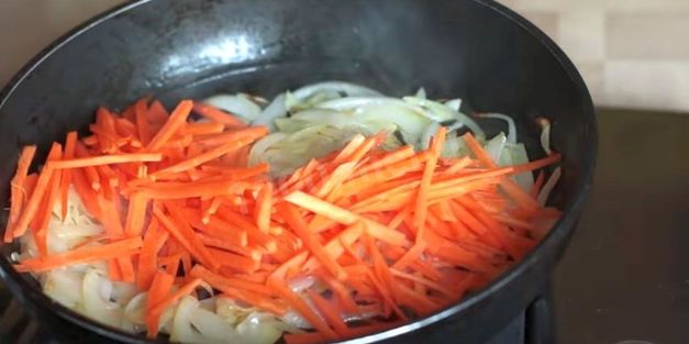 тушеная капуста по-русски