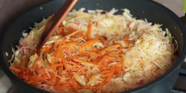 тушеная капуста по-русски