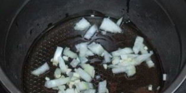 тушеная капуста с сосиской в мультиварке