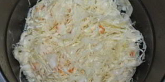 тушеная капуста с сосиской в мультиварке