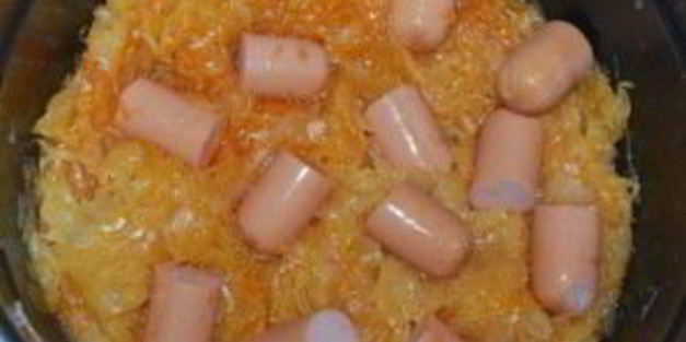 тушеная капуста с сосиской в мультиварке