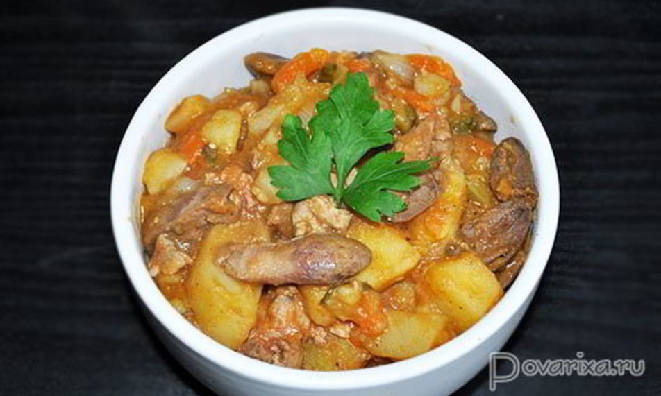 Рецепт тушеная картошка с куриными потрошками