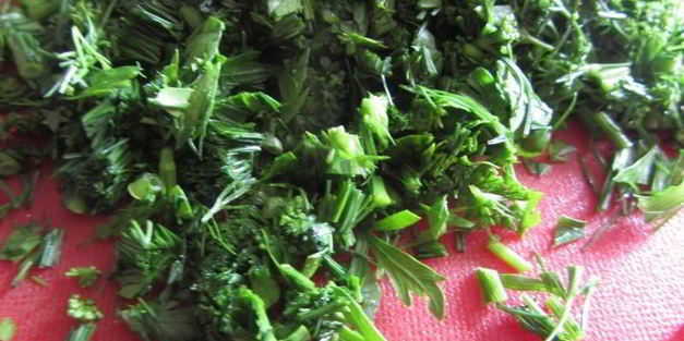 тушеные чесночные стрелки