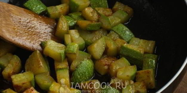 тушеные кабачки с рисом