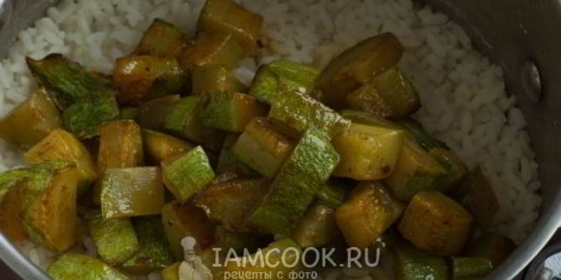 тушеные кабачки с рисом