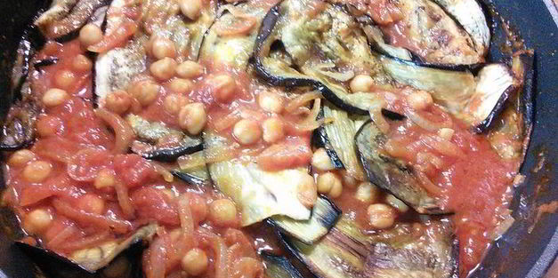 вегетарианская мусака с нутом