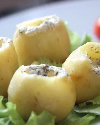 Запеченный картофель в мультиварке