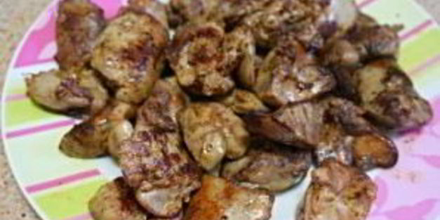 куриная печень в сметанном соусе