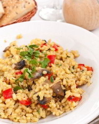 Куриный плов с грибами и базиликом