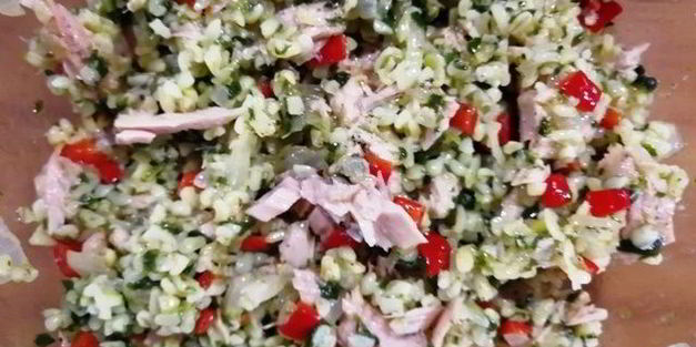 легкий плов из тунца и булгура