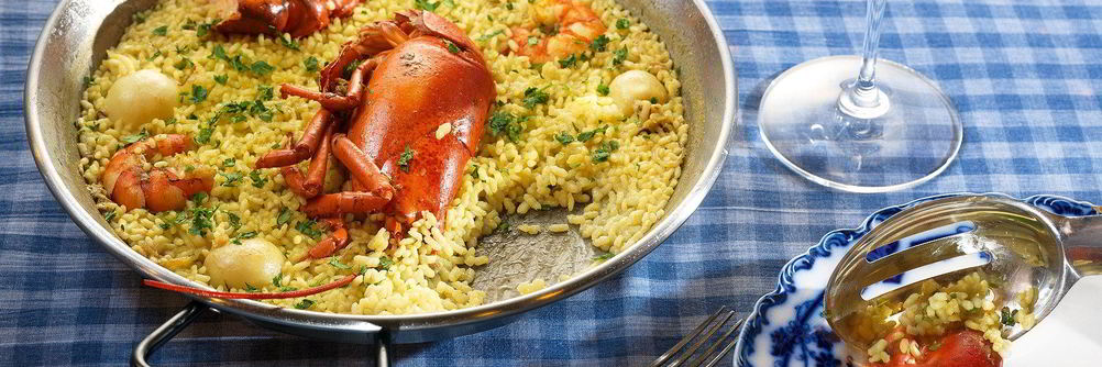 Паэлья с омаром
