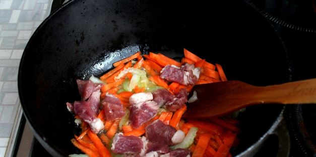 плов из баранины в казане