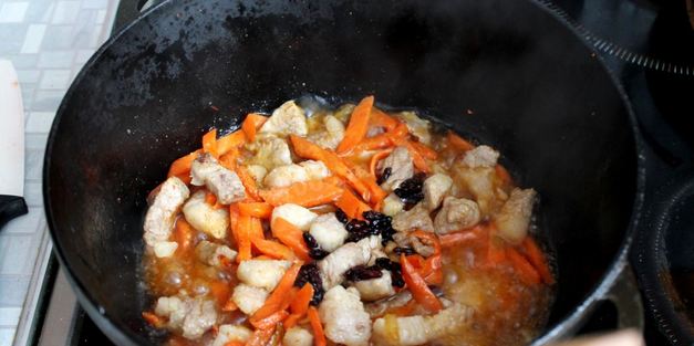 плов из баранины в казане