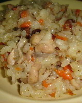 Плов из курицы с изюмом